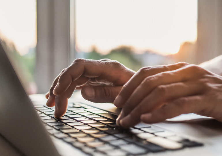 66a90a4d79f362b971c04b2e_65937153ef4fe2876333bbbf_Hands-on-Keyboard-770x540-1.jpeg